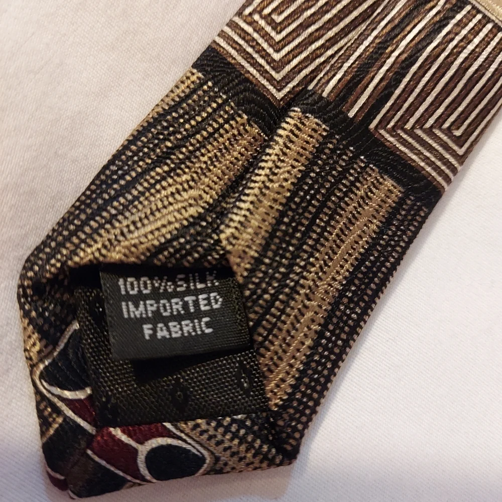 Chez Roffe 100% Silk Elegant Brown Patterned Tie